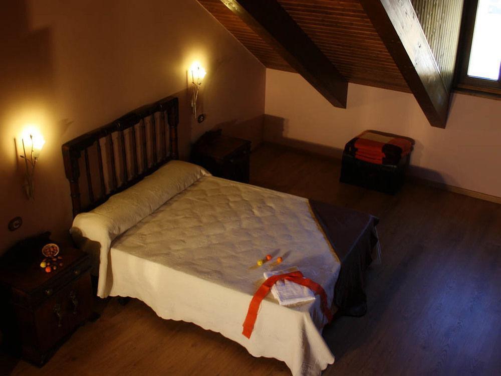 Casa Rural El Almendro De Maria Ponferrada Exterior foto